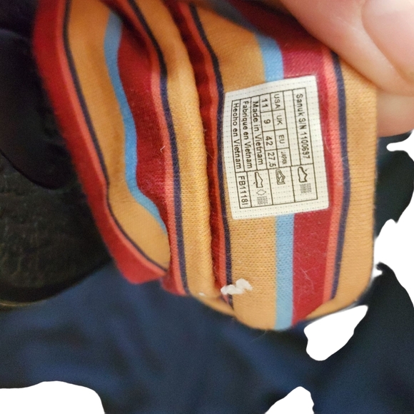 Sanuk Sandals - Picture 5 of 6